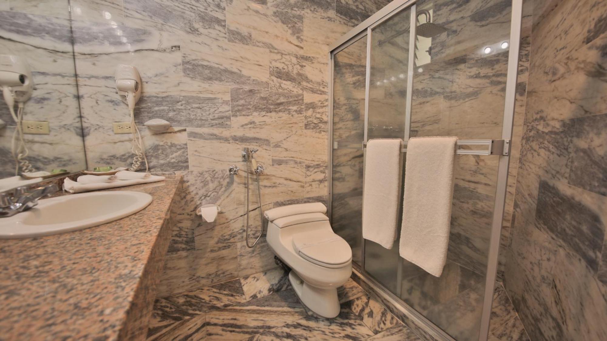Torres De Alba Hotel & Suites Panama Zewnętrze zdjęcie