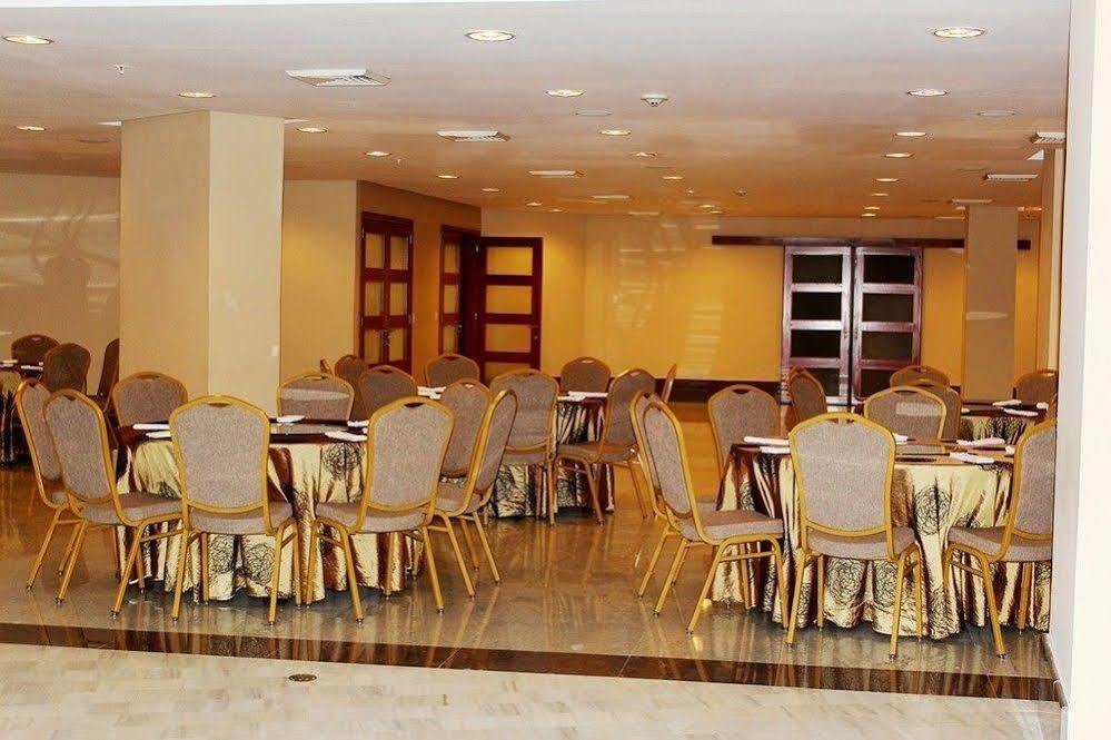 Torres De Alba Hotel & Suites Panama Zewnętrze zdjęcie