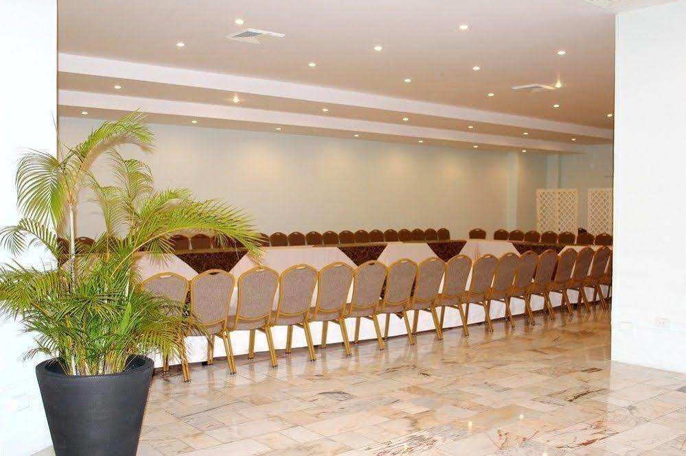 Torres De Alba Hotel & Suites Panama Zewnętrze zdjęcie
